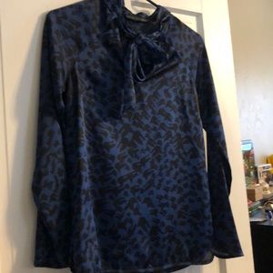 4 for $15 Dark navy and black shirt with bird pattern